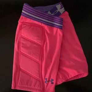 Under Armour performance shorts size YM